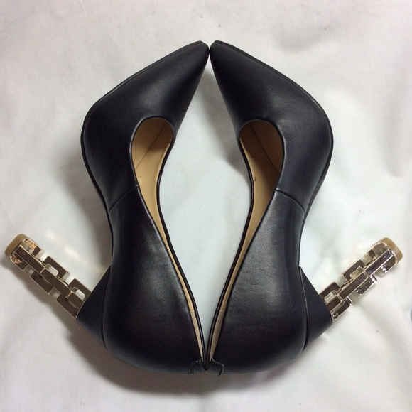 Katy Perry Matte Black The Suzzie Chain Heel Pumps - Picture 3 of 6